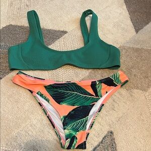 Cupshe Green Scoop Bikini Top with Coral Tropical Leaf Print Bottom